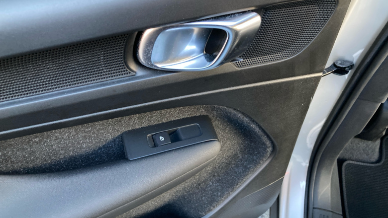 Volvo Xc40 2.0 D3 R DESIGN 5dr AWD Geartronic Diesel Estate